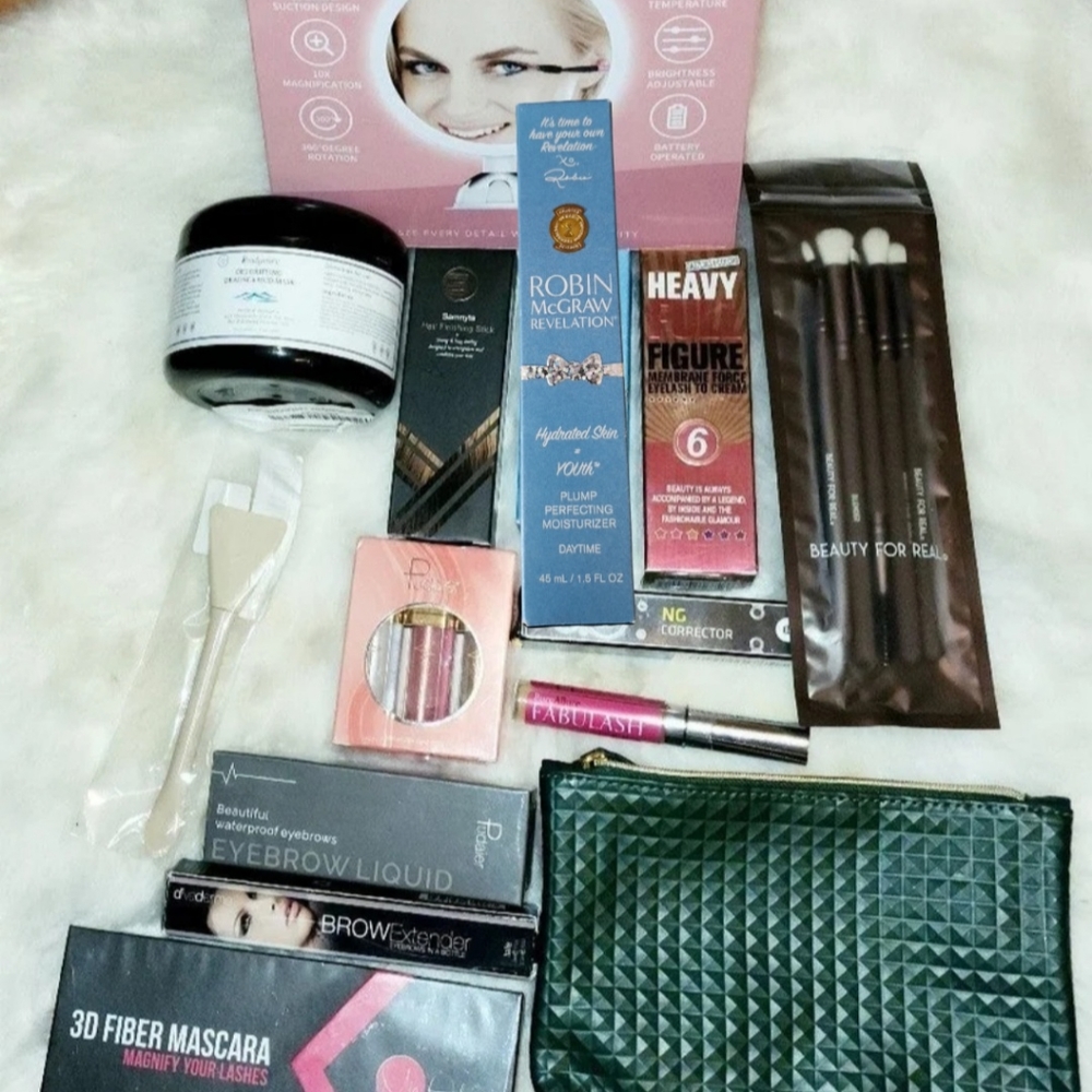 14 ITEMS, RETAILS $216.00, BEAUTIFUL BUNDLE OF FACIAL PRODUCTS